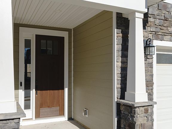 2nd image of 212 Holly Branch Pl