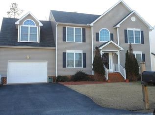 5700 Ironhorse Rd, North Chesterfield, VA 23234