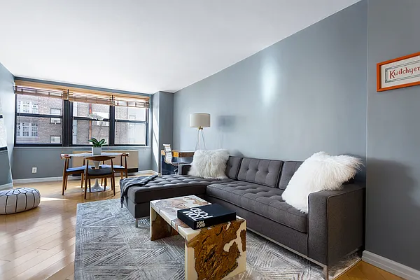 Sold by Redfin Real Estate | media 5