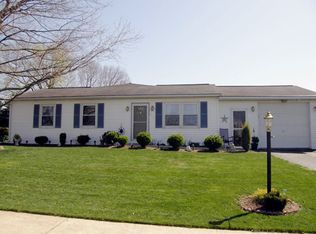 440 Sunset Ave, Mount Joy, PA 17552