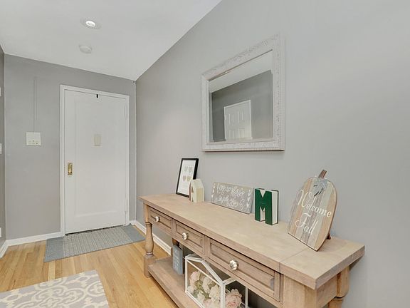 5th image of 200 N Village Ave APT B8