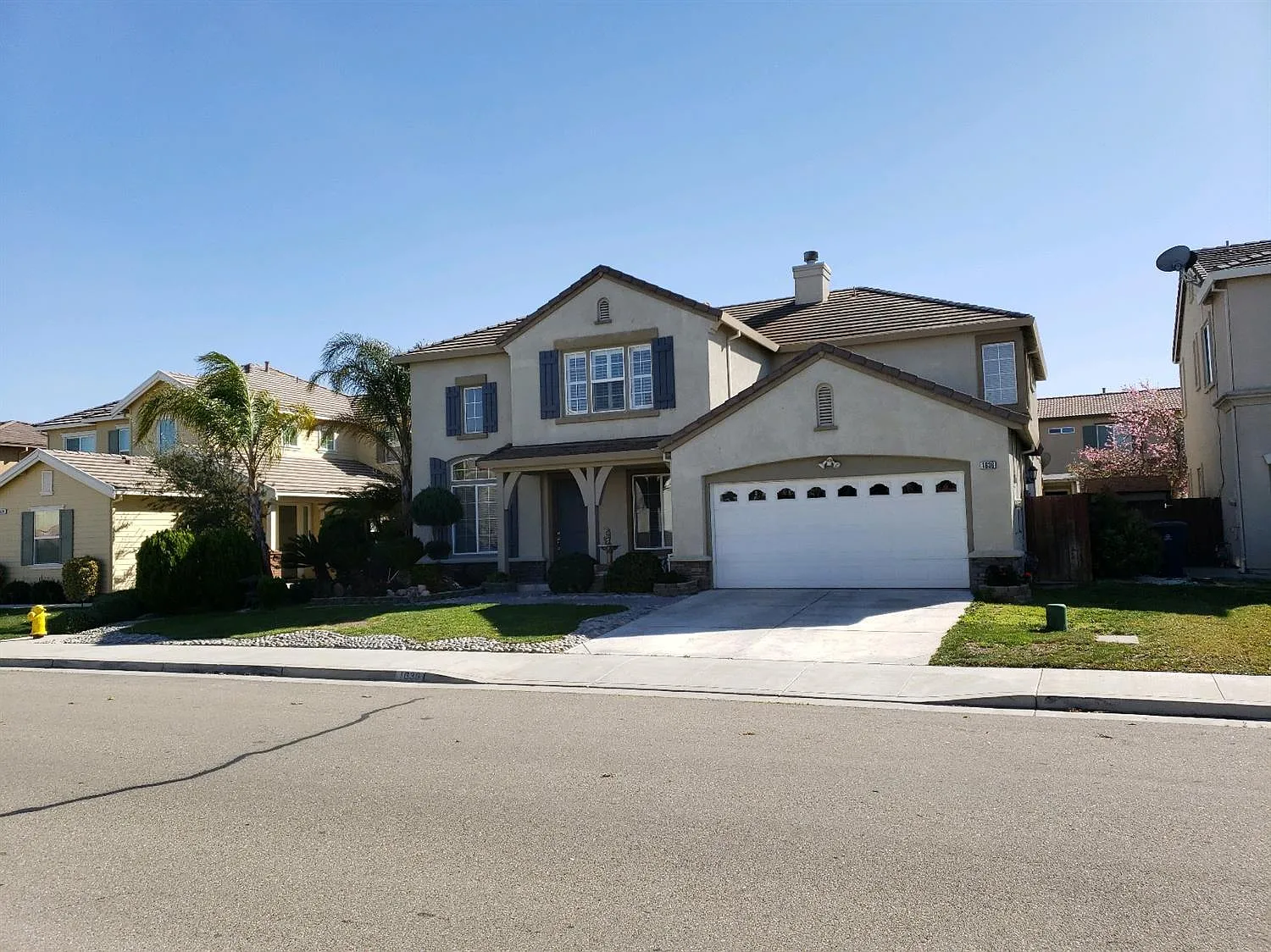 1636 Hummingbird Way photo 1