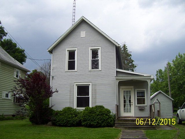 1st image of 230 Erie St