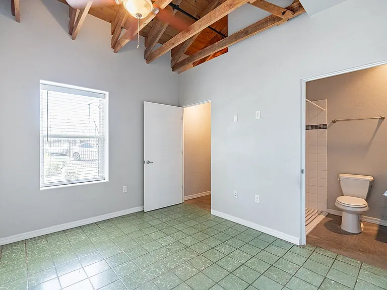 222 S. Cherry Ave. — Photo 12