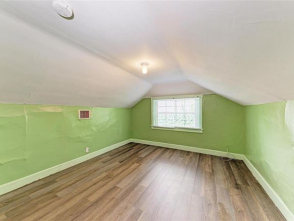 39th image of 1005 16TH AVENUE S