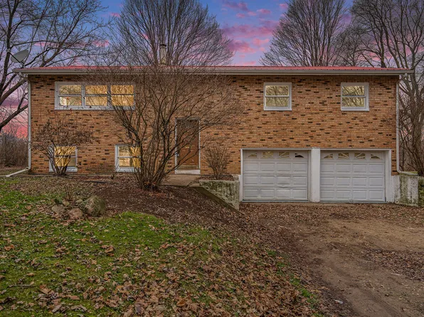 22004 Shurte St, Cassopolis, MI 49031