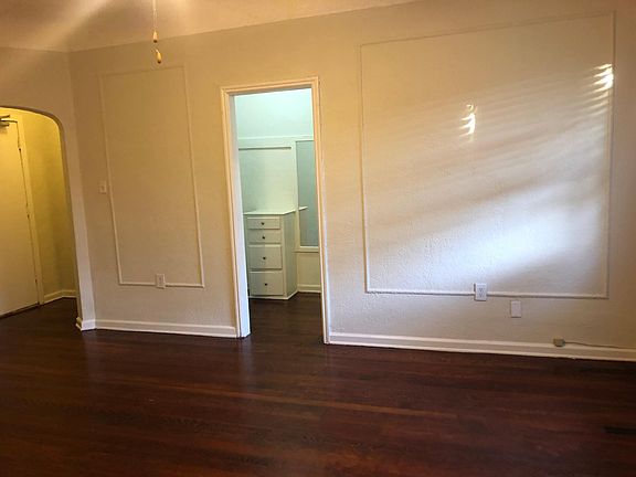 2nd image of 849 S Oxford Ave APT 209