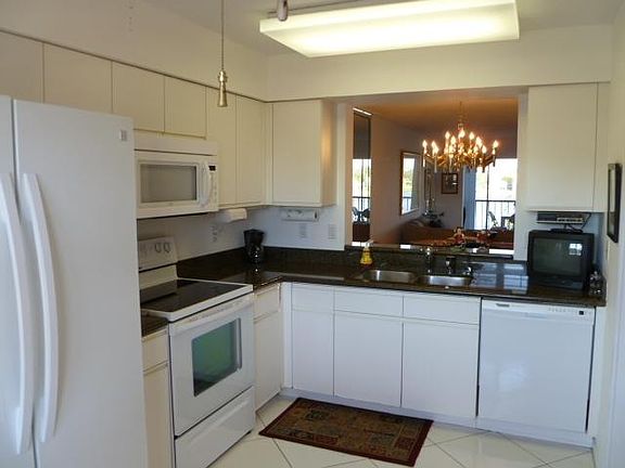 5th image of 6121 NW Pointe Regal Circle Apt 304