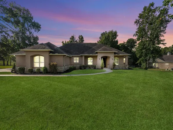 1735 Opal Trl, Willis, TX 77378