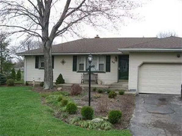30 Skyline Ave, Canfield, OH 44406