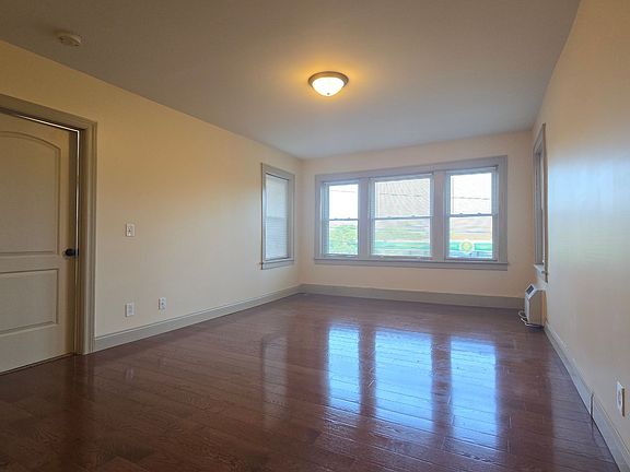 3rd image of 1404 E State St #10