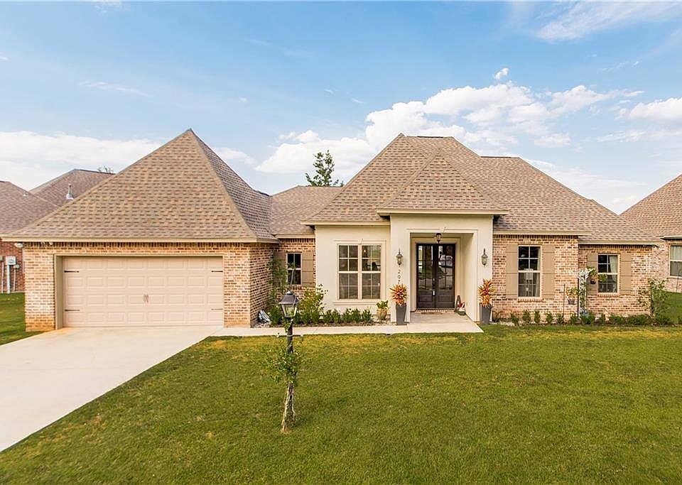 1st image of 207 Lake Orleans Blvd
