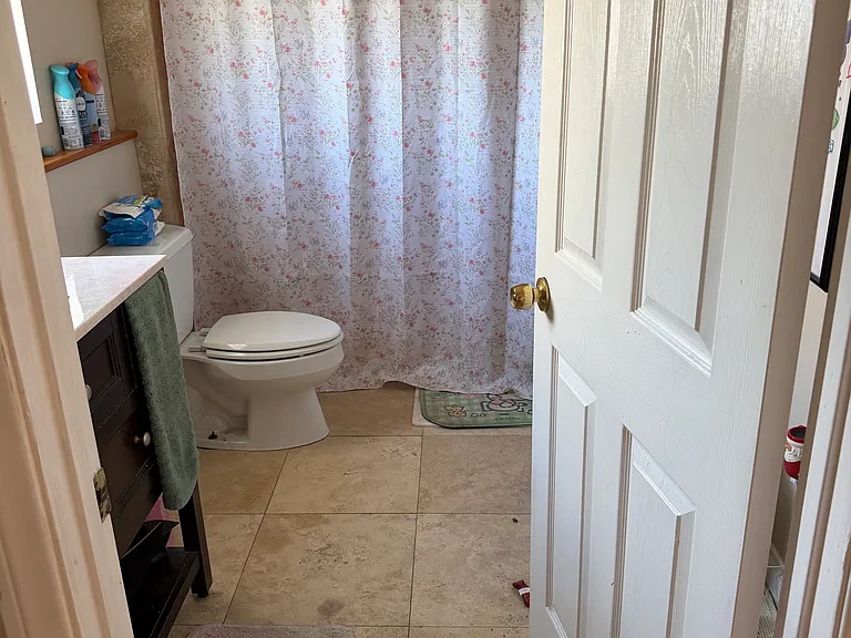 Studio Bathroom