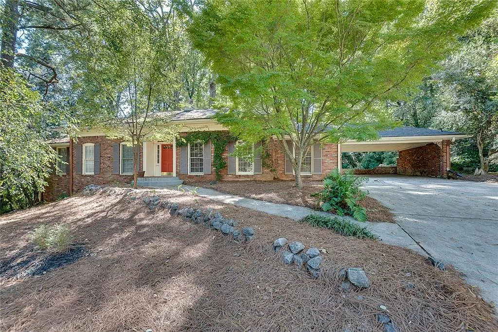 3 bed, 3.0 bath, 2052 sqft, $3,650 — Photo 1