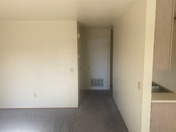 3rd image of 3384 La Canada Dr APT 8