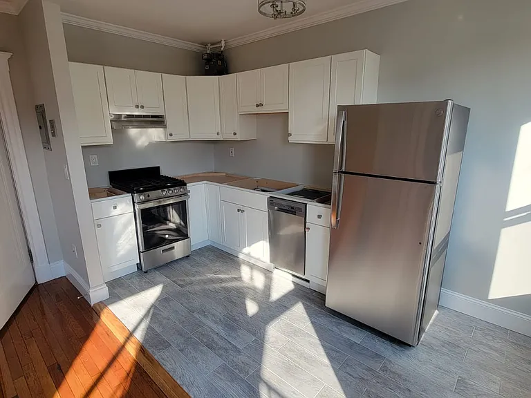 110 Brainerd Rd #10 — Photo 2