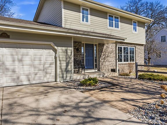 4th image of 9736 Oxborough Rd