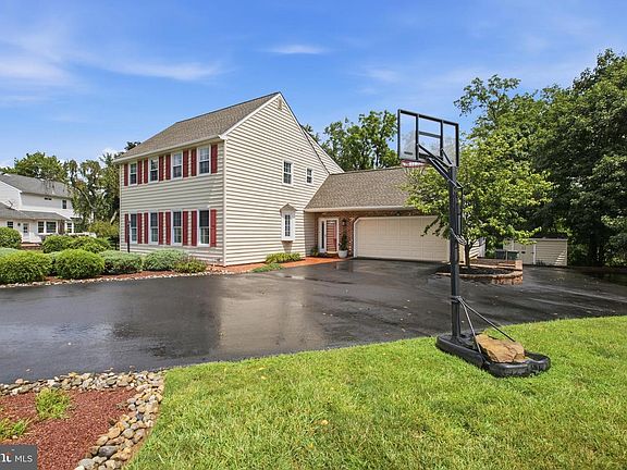 4th image of 113 Hayhurst Ct