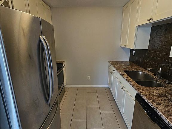 4th image of 1902 DANDRIDGE STREET #12