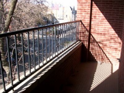 3rd image of 1017 N Campbell Ave APT 3