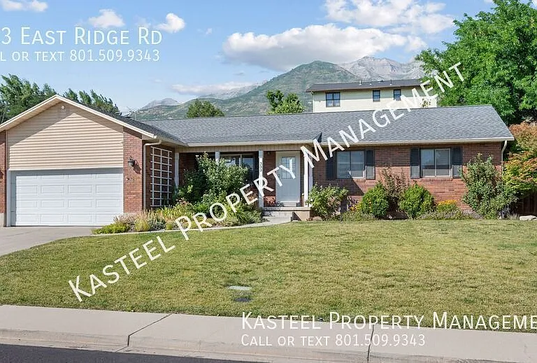 333 E Ridge Rd — Photo 2
