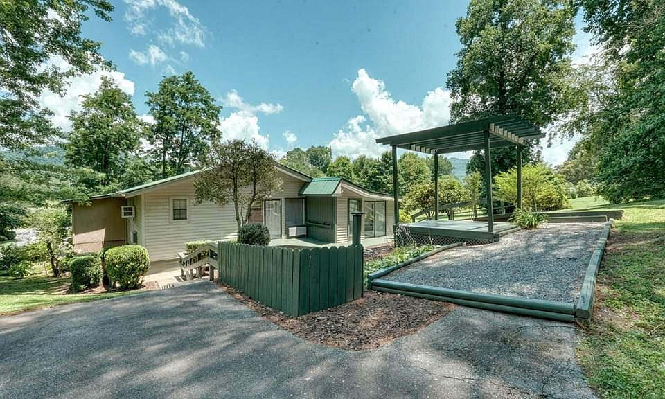 1st image of 55 Chatuge Village Dr