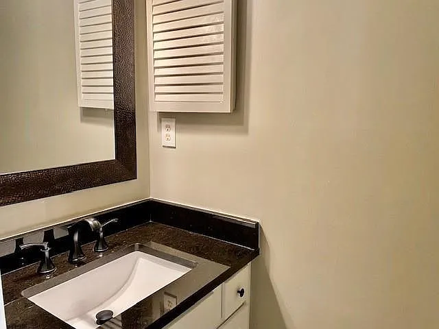 2121 Heritage Trace Dr — Photo 10