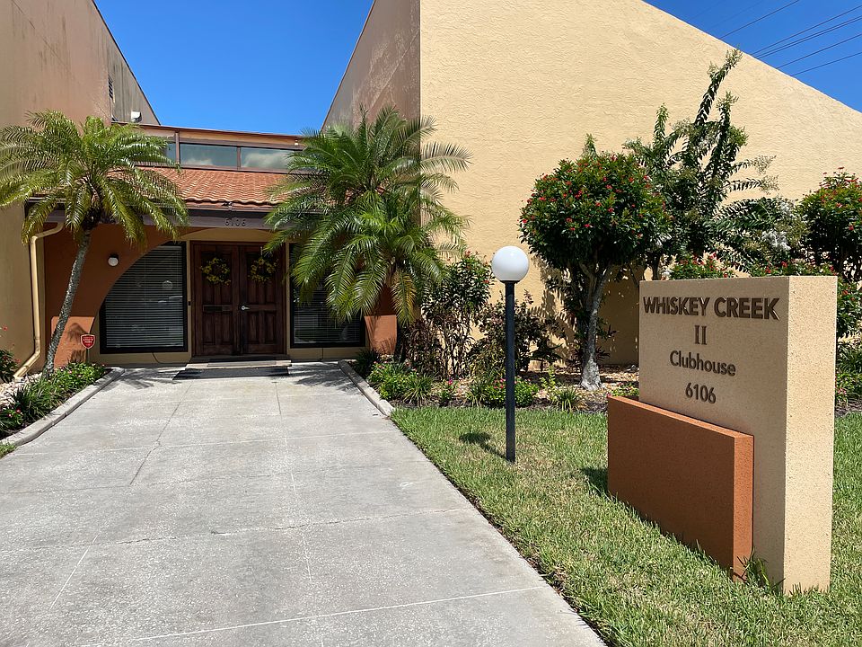 Whiskey Creek Condo Amenity Center