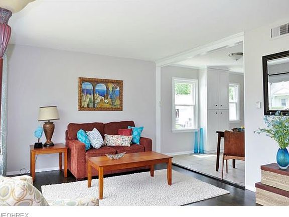 4th image of 30961 Willowick Dr