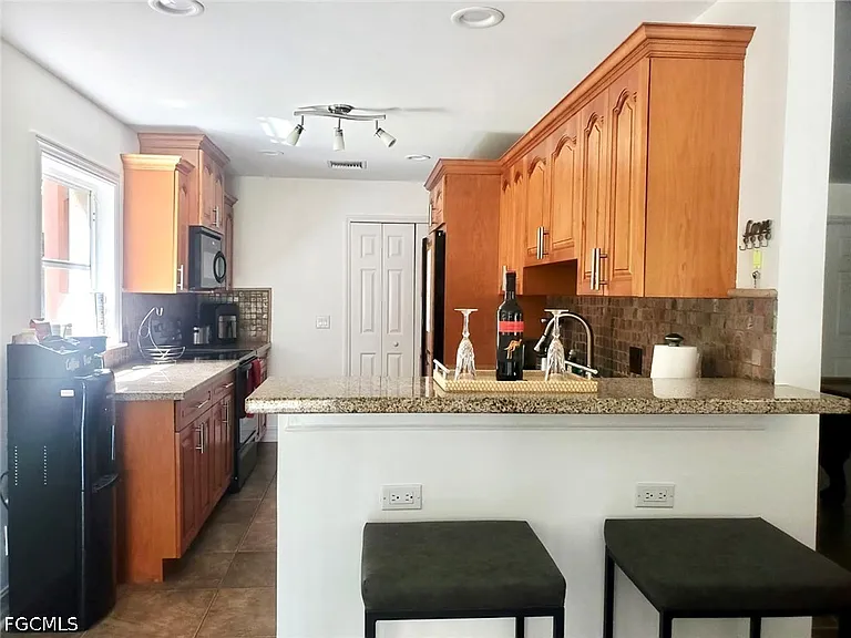 740 19th St SW — Photo 24
