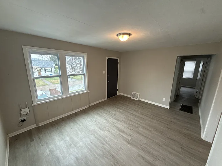7441 Calvin Ave — Photo 6