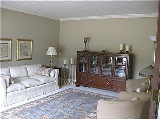 4th image of 447 Ashwood Ct