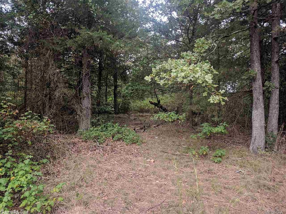 2nd image of 43 Sims Hollow Rd