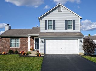 7808 Edgewater Ct, Canal Winchester, OH 43110