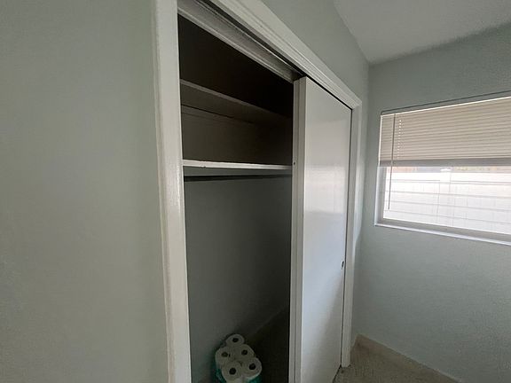 5th image of 2716 NE 32nd St Unit 5