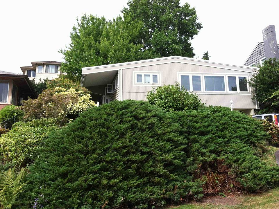 1st image of 5051 Ivanhoe Pl NE