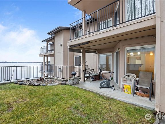 5th image of 2900 W Marina Drive #102