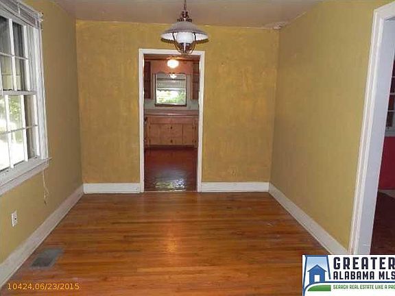 4th image of 3006 McQueen St