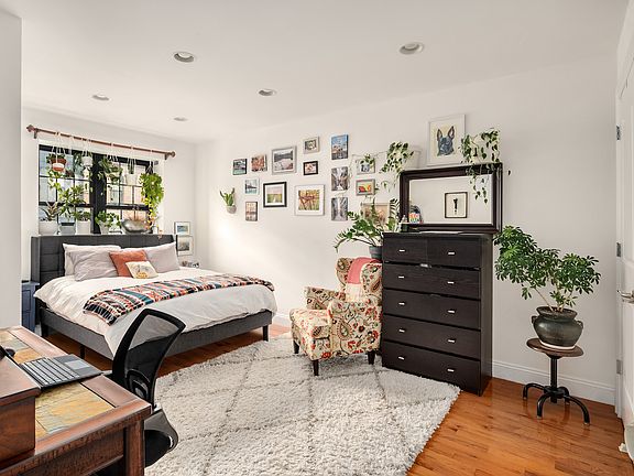 5th image of 111 W 113th St APT 4A
