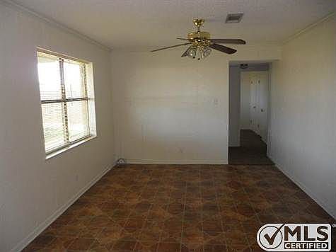4th image of 4300 Brookdale Dr