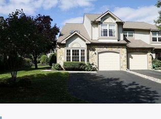 11 Sassafras Cir, Newtown, PA 18940