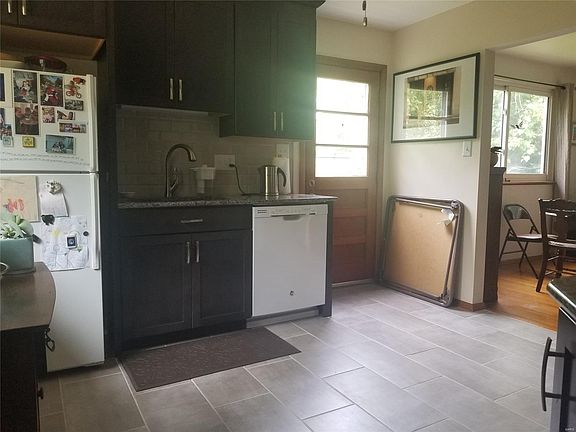 4th image of 7625 Genesta St