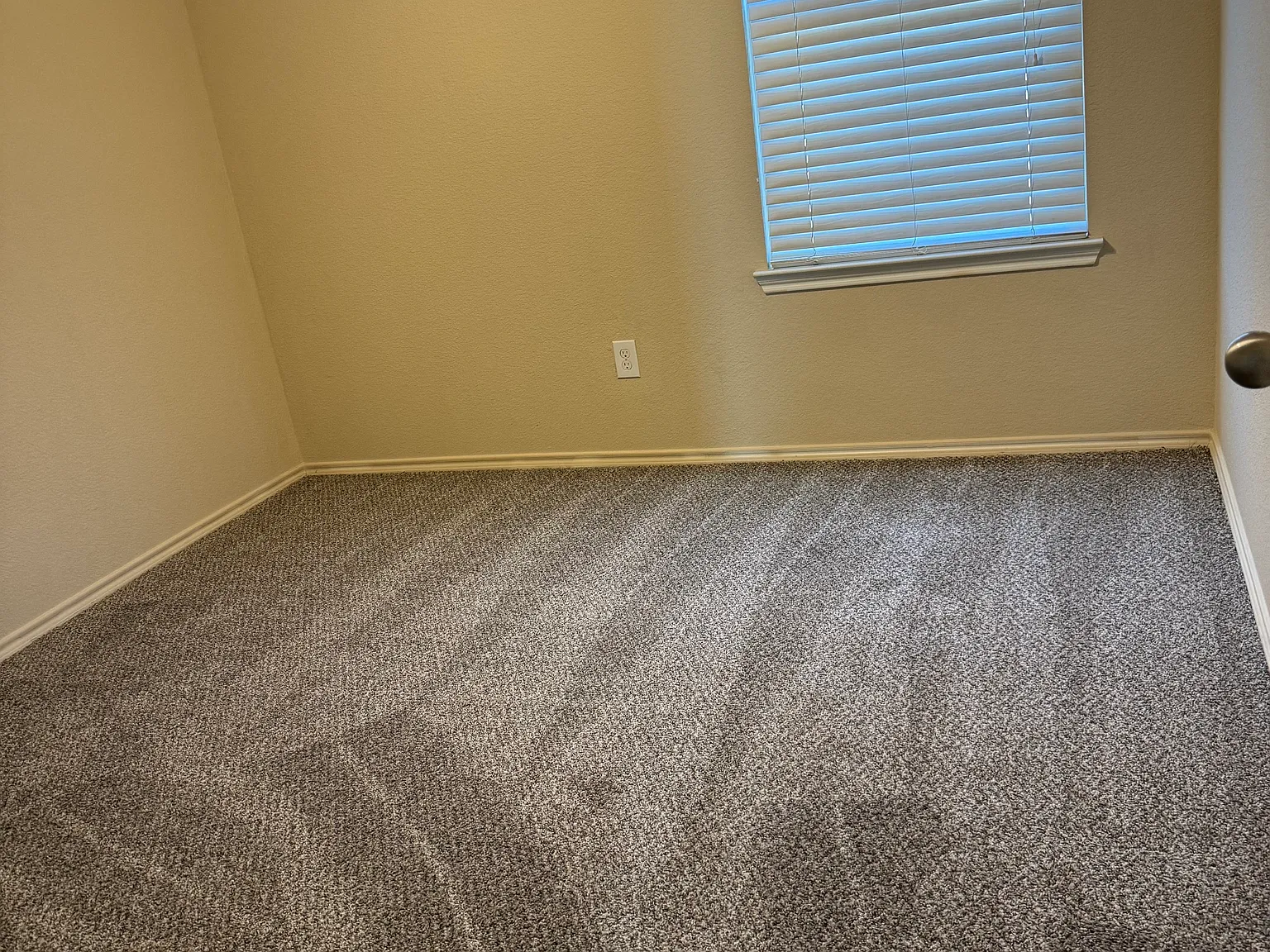 4 bed, 1746 sqft, $1,800 — Photo 3