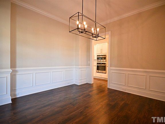 5th image of 3034 Adonis Cir