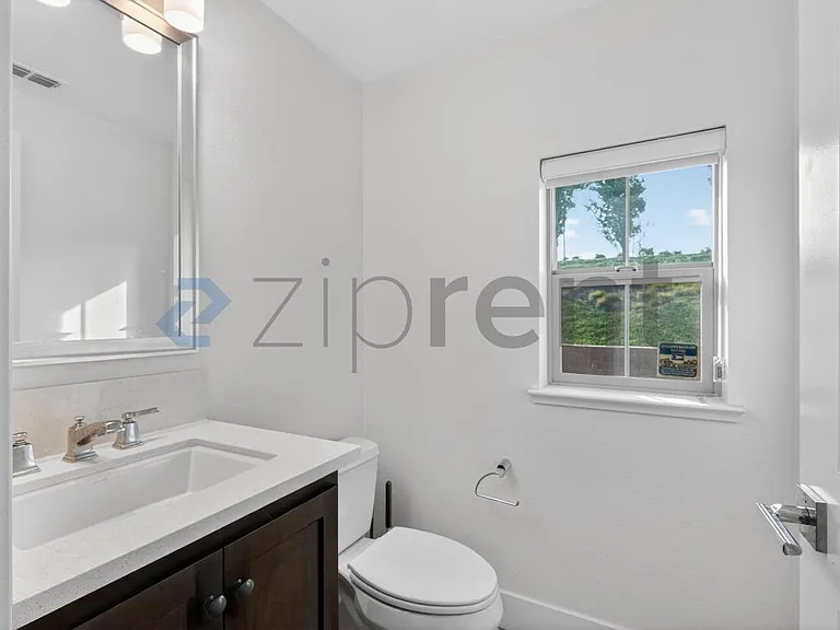 665 N Amarone Dr — Photo 15
