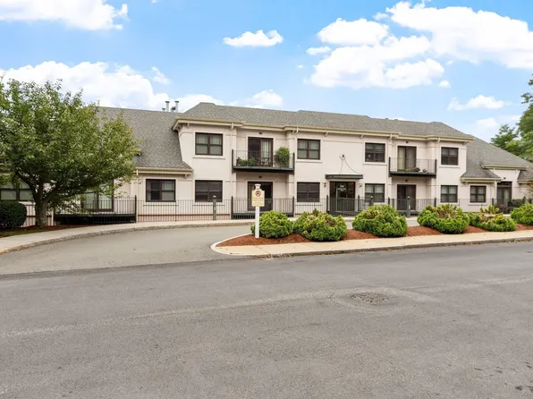 558 E Merrimack St Unit 34, Lowell, MA 01852