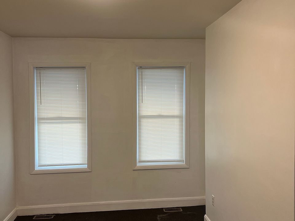 1st image of 810 W Elm St #A