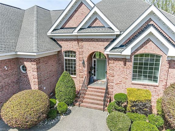 2nd image of 2512 Campbell Close