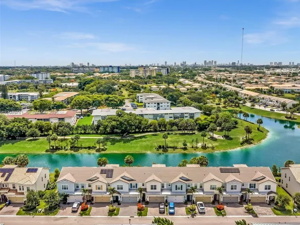 1183 Eucalyptus Dr, Hollywood, FL 33021