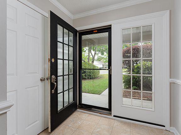 2nd image of 808 Spy Glass Ct
